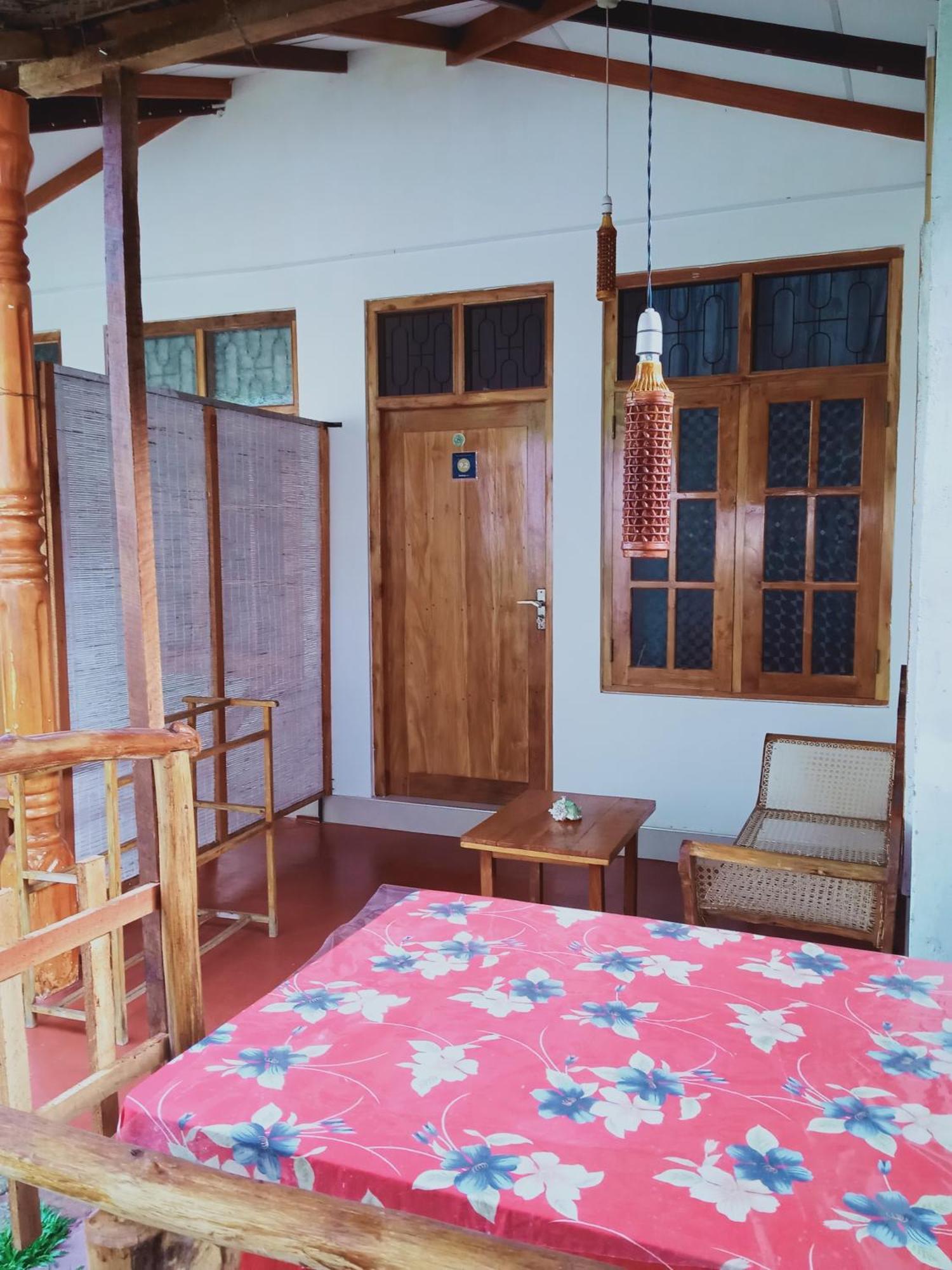 Nethmi Homestay & Restaurant Tangalle Room photo