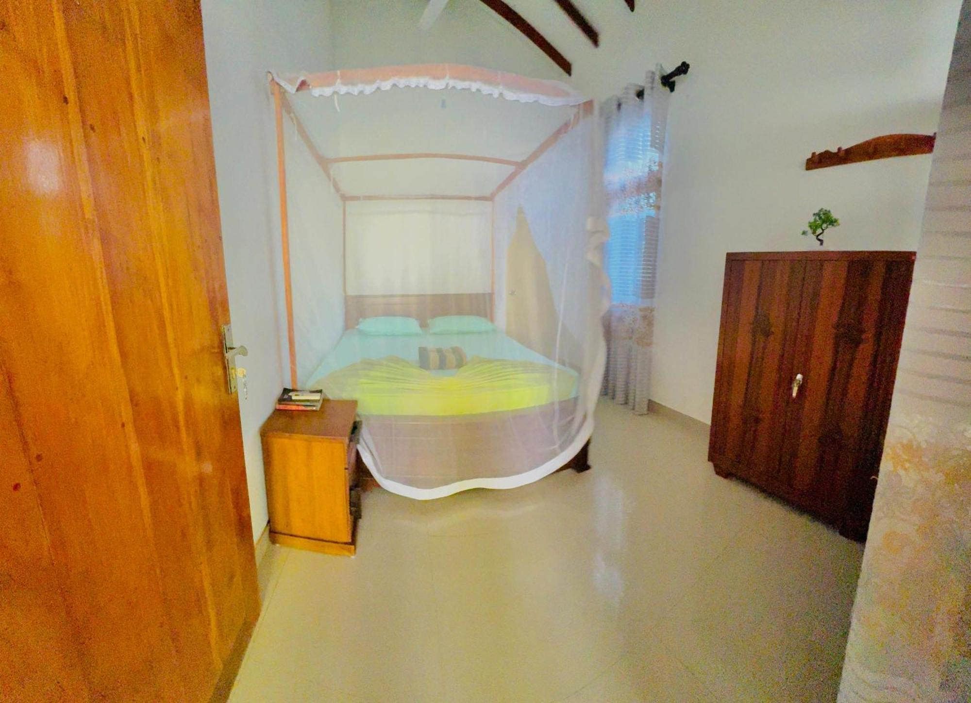 Nethmi Homestay & Restaurant Tangalle Room photo